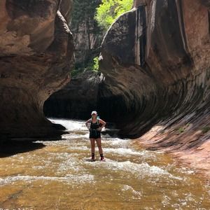 Meet your Posher, Laura